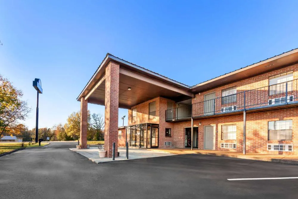 Days Inn by Wyndham Brownsville hotel hero