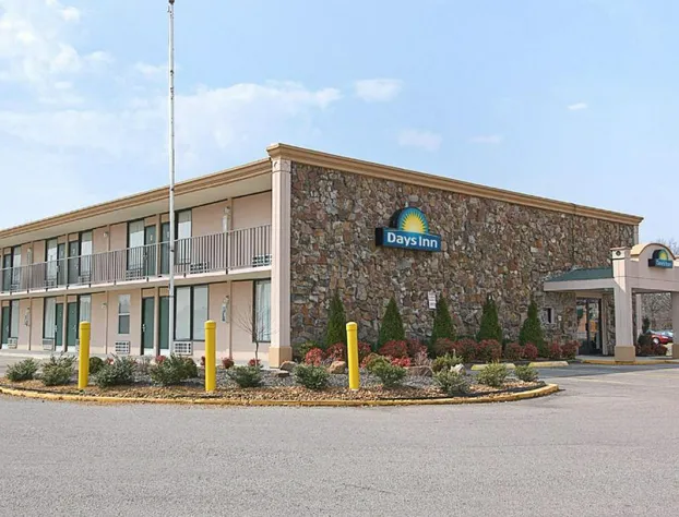 Days Inn by Wyndham Martin hotel detail image 1