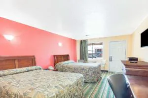 Knights Inn Paris hotel detail image 1