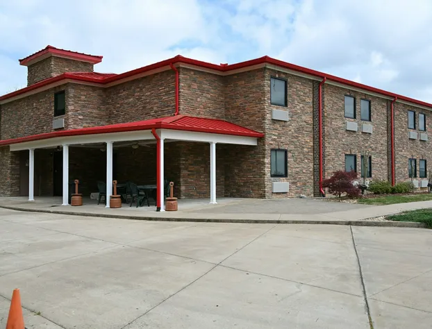 Giles Hotel Inn & Suites hotel detail image 4