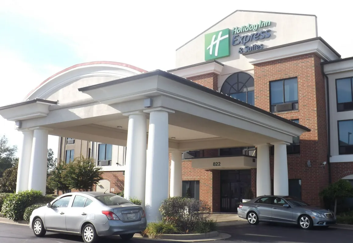 Holiday Inn Express Hotel & Suites Dyersburg by IHG hotel hero