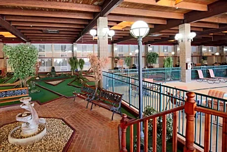 Ramada Conference Center by Wyndham Mitchell hotel detail image 3