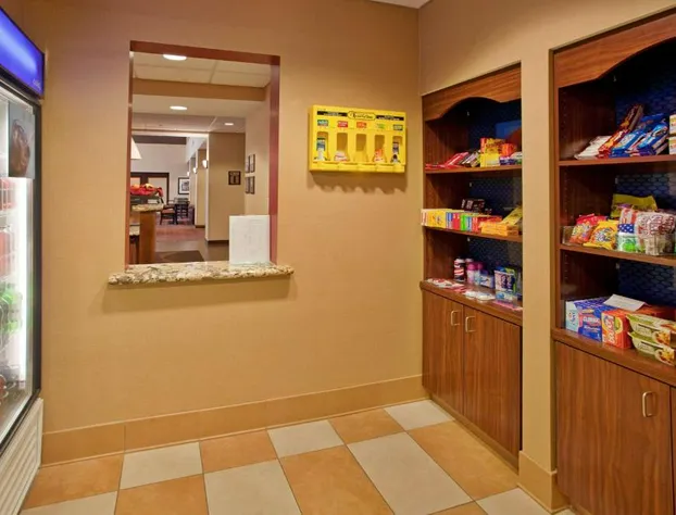 Hampton Inn & Suites Watertown hotel detail image 1