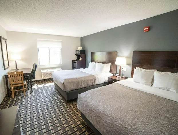 Quality Inn & Suites Watertown near Prairie Lakes Ice Arena hotel detail image 1