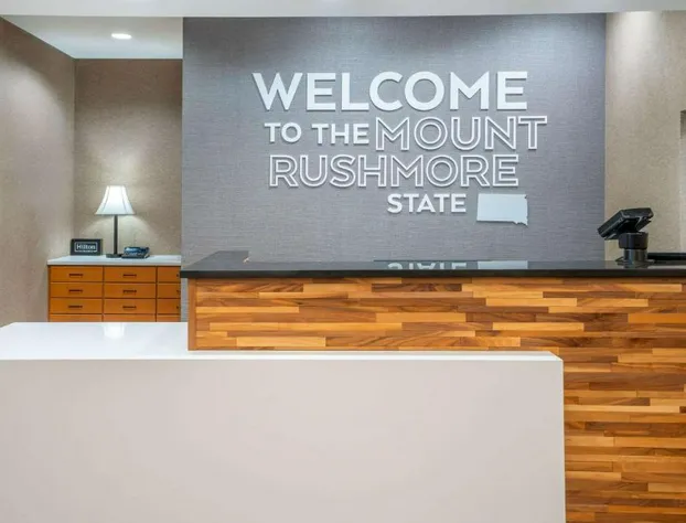 Hampton Inn Mitchell hotel detail image 3