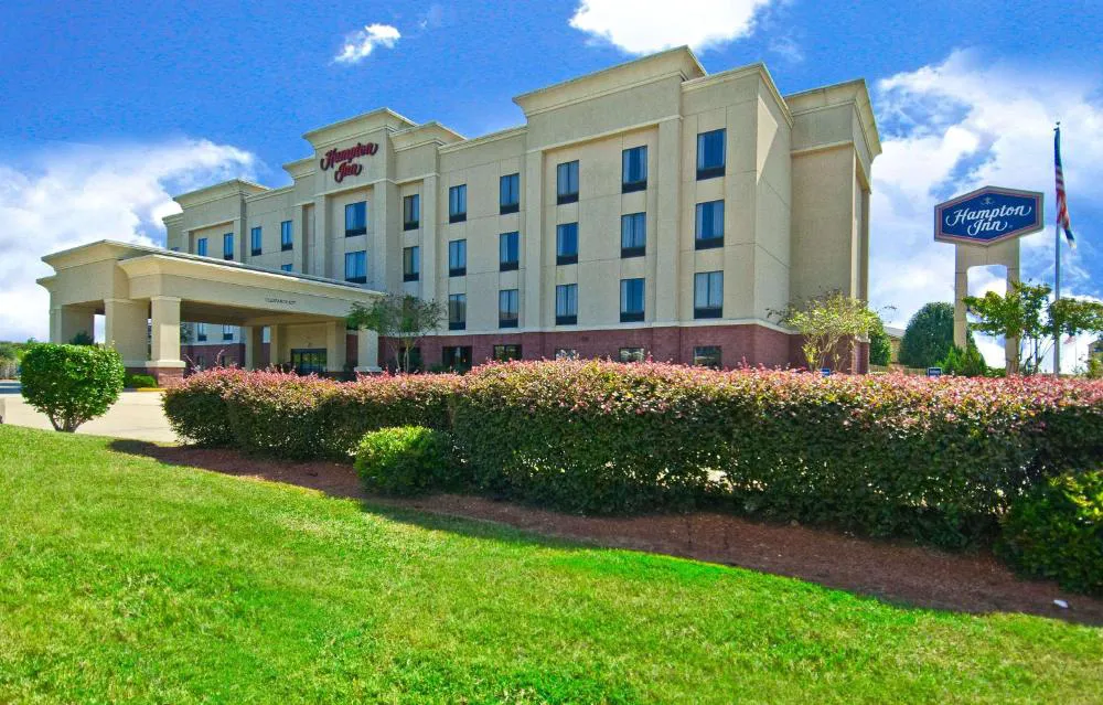 Hampton Inn Canton hotel hero