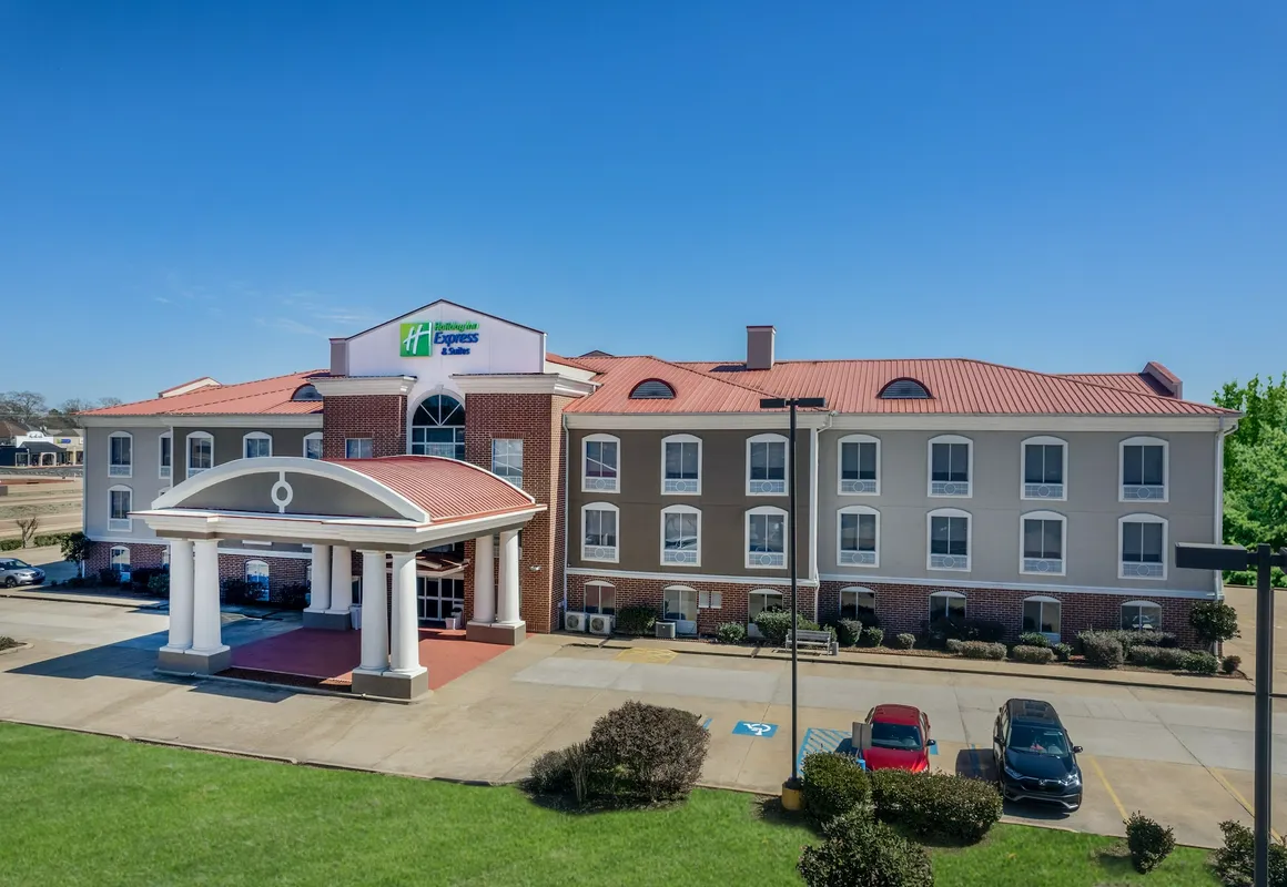 Holiday Inn Express Hotel & Suites Magee by IHG hotel hero