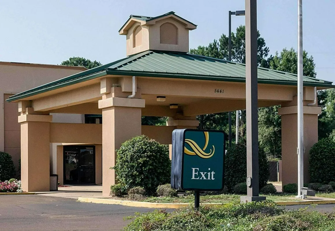 Quality Inn Magee hotel hero