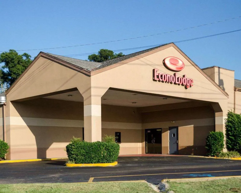 Econo Lodge Yazoo City hotel hero