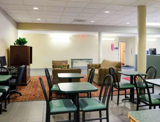 Econo Lodge Yazoo City hotel detail image 4