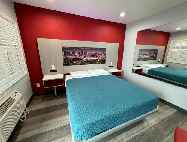 Lincoln Motel hotel detail image 4