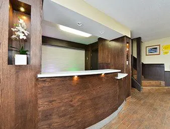 Super 8 by Wyndham Marshall MN hotel detail image 3