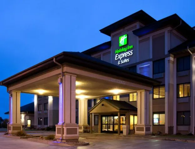 Holiday Inn Express & Suites Worthington by IHG hotel detail image 1