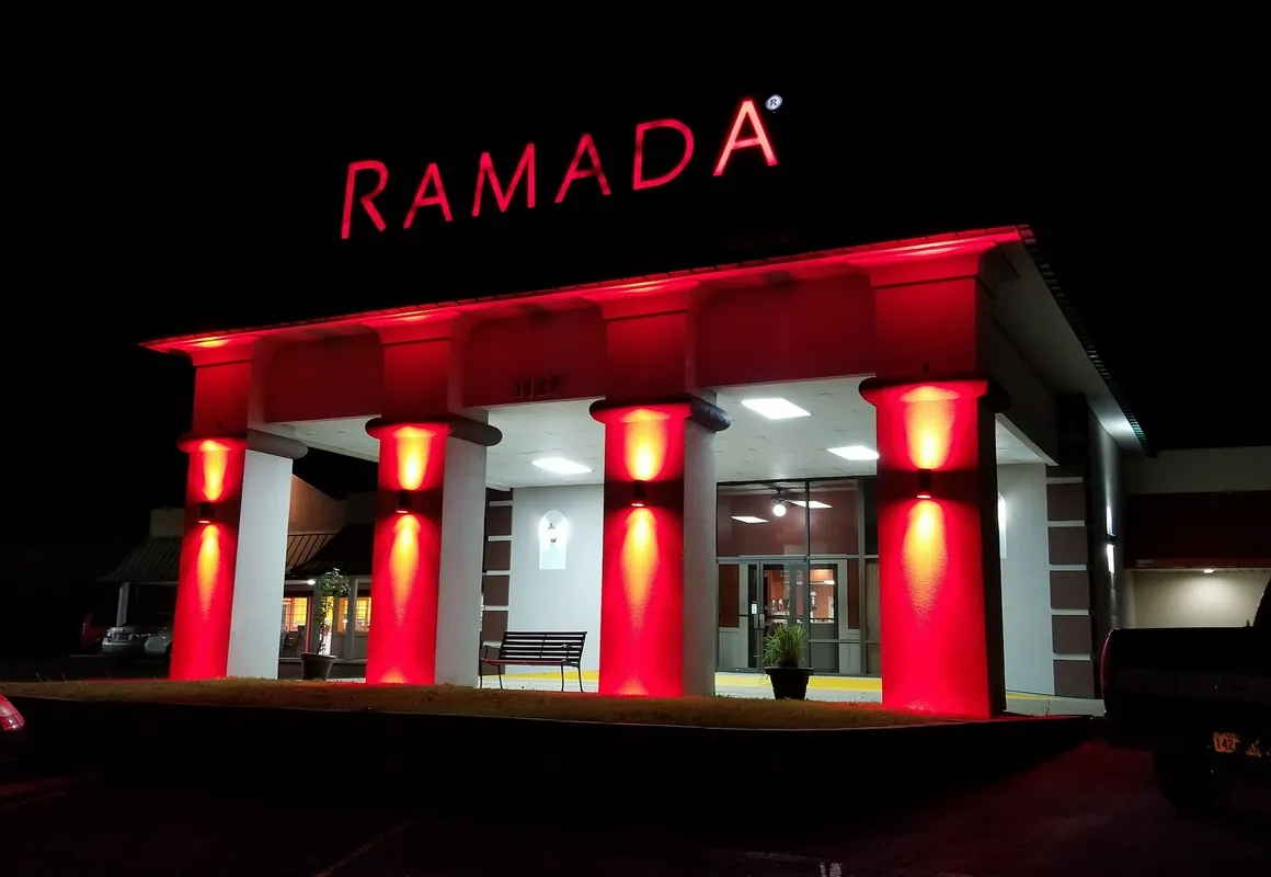 Ramada by Wyndham Mountain Home hotel hero