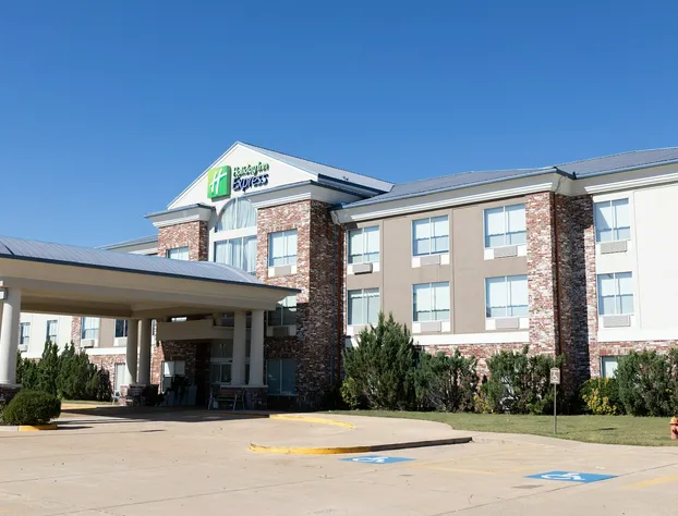 Holiday Inn Express Hotel & Suites Mountain Home by IHG hotel detail image 4