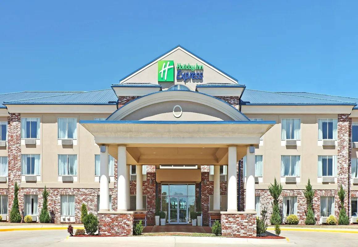 Holiday Inn Express Hotel & Suites Mountain Home by IHG hotel hero