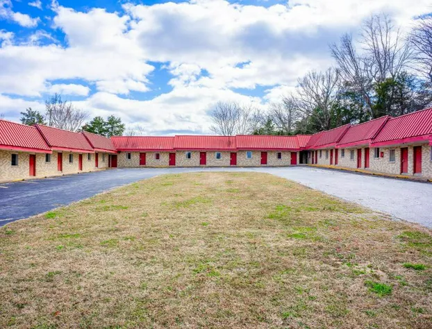 Ozark Junction mountain view by OYO hotel detail image 4