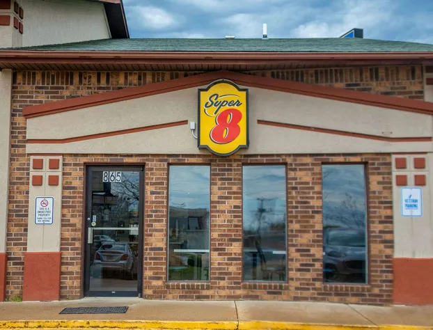 Super 8 by Wyndham Mountain Home hotel detail image 2