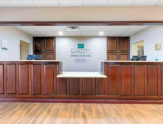 Quality Inn & Suites Mountain Home North hotel detail image 2