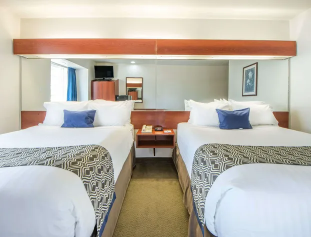 Microtel Inn & Suites by Wyndham Miami hotel detail image 2