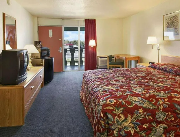 Days Inn by Wyndham Okmulgee hotel detail image 3