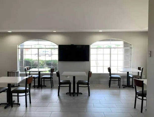 Days Inn by Wyndham Wagoner hotel detail image 4