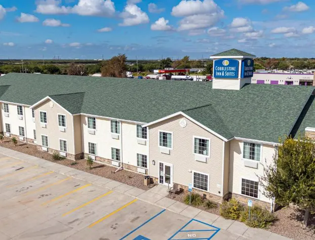 Cobblestone Inn & Suites – Big Lake hotel detail image 1