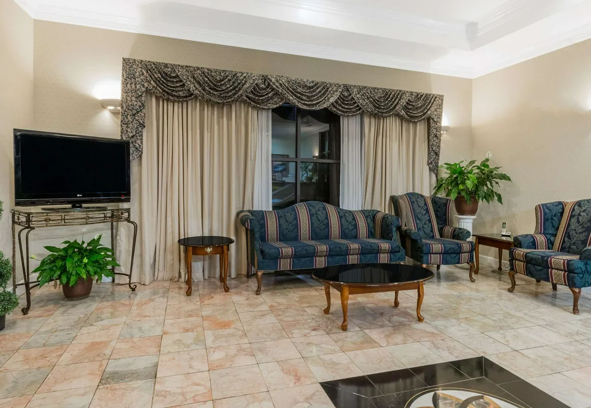 Days Inn by Wyndham Oneonta AL hotel hero