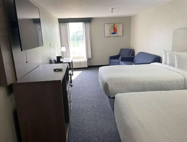 Days Inn & Suites by Wyndham Tahlequah hotel detail image 2