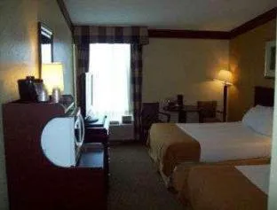 Days Inn & Suites by Wyndham Tahlequah hotel detail image 4