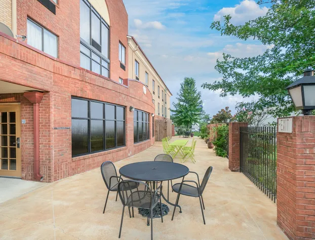 Holiday Inn Express Hotel & Suites Gadsden W-Near Attalla by IHG hotel detail image 2