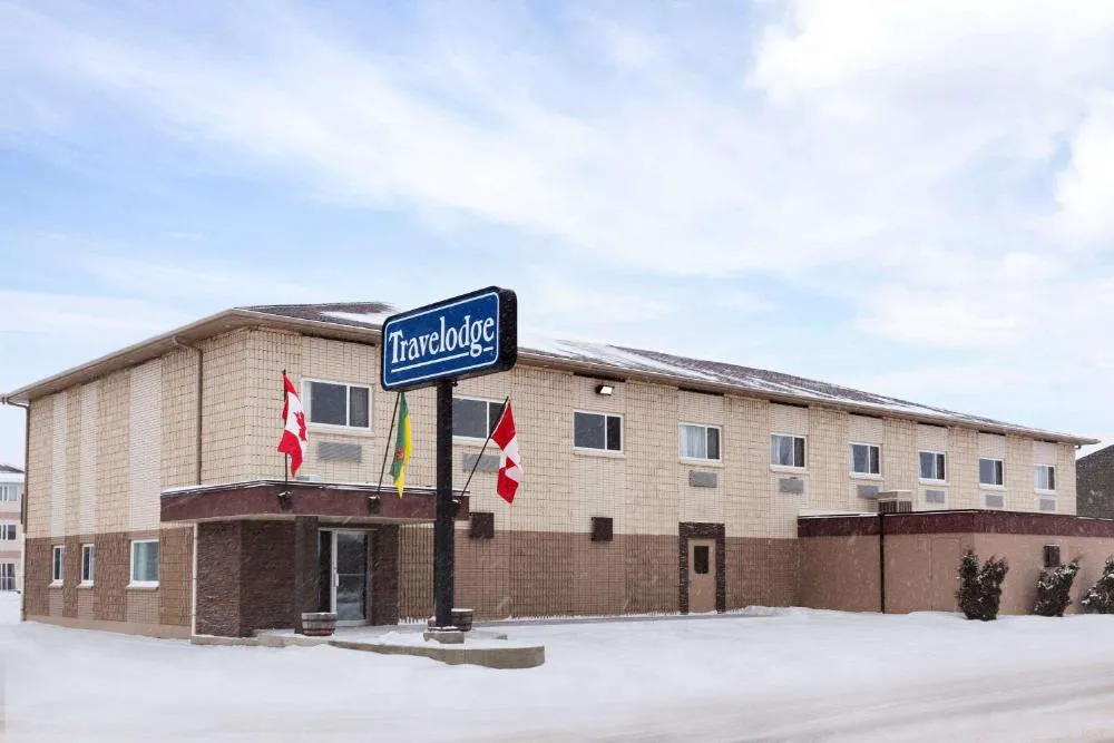 Travelodge by Wyndham Meadow Lake hotel hero