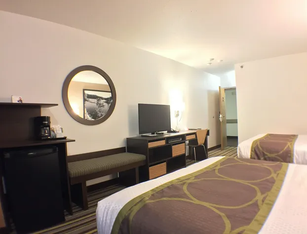 Super 8 by Wyndham Kenora hotel detail image 4