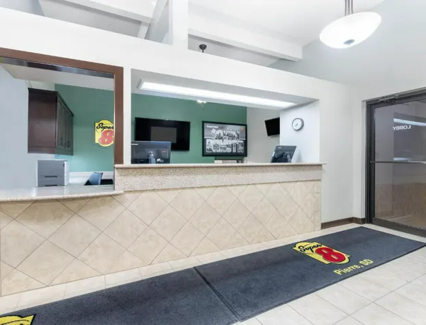 Super 8 by Wyndham Pierre SD hotel detail image 2