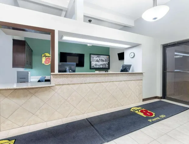 Super 8 by Wyndham Pierre SD hotel detail image 3