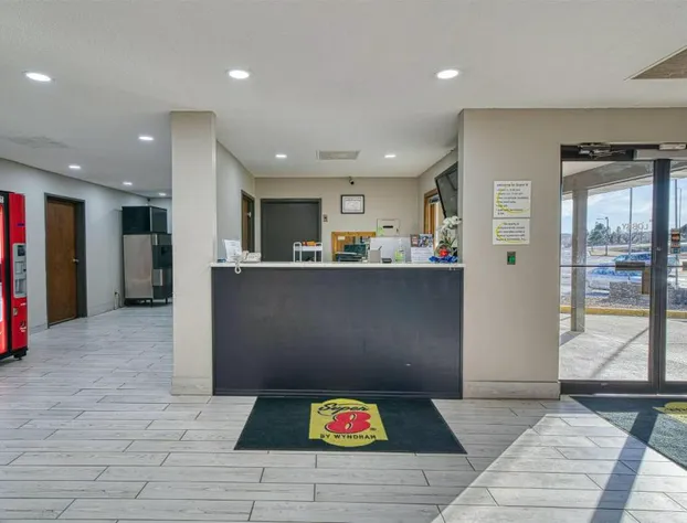 Super 8 by Wyndham Hot Springs hotel detail image 4