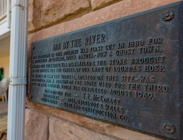 Americas Best Value Inn By The River Hot Springs hotel detail image 1