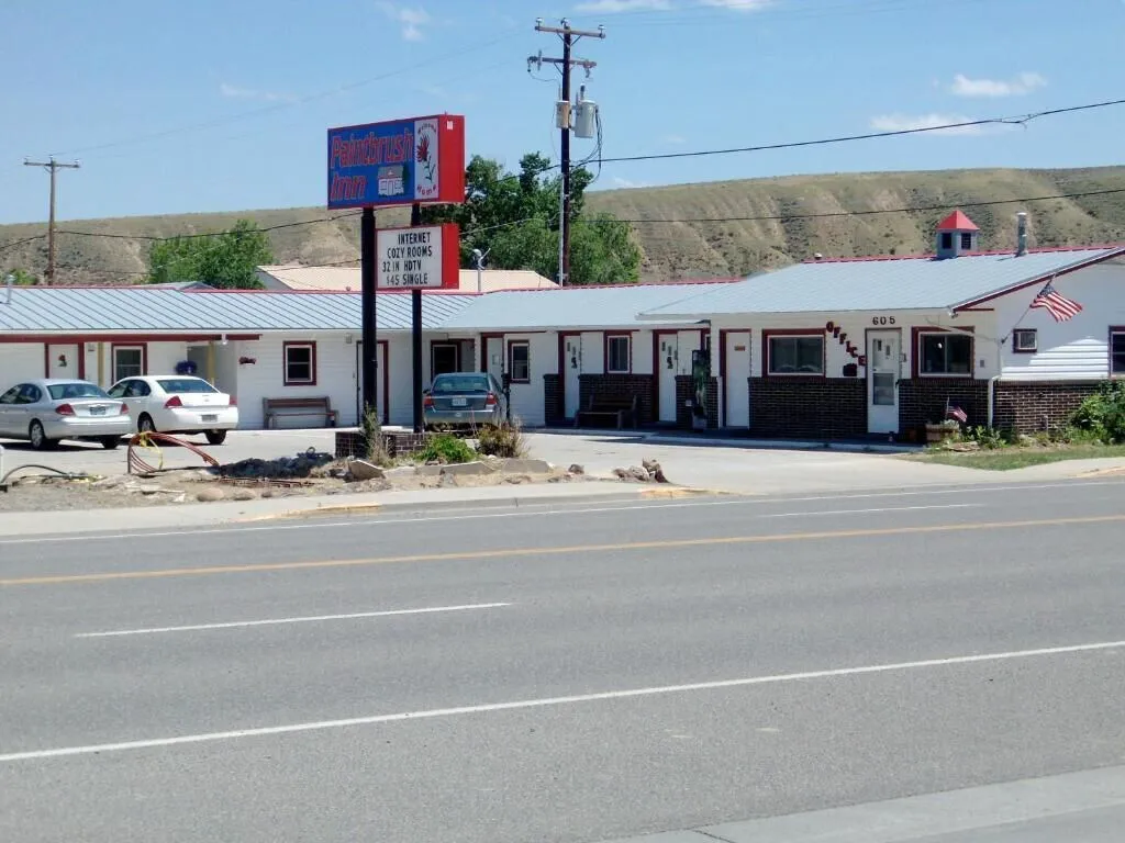 Paintbrush Inn hotel hero