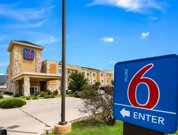 Motel 6 Mineral Wells, TX hotel detail image 1