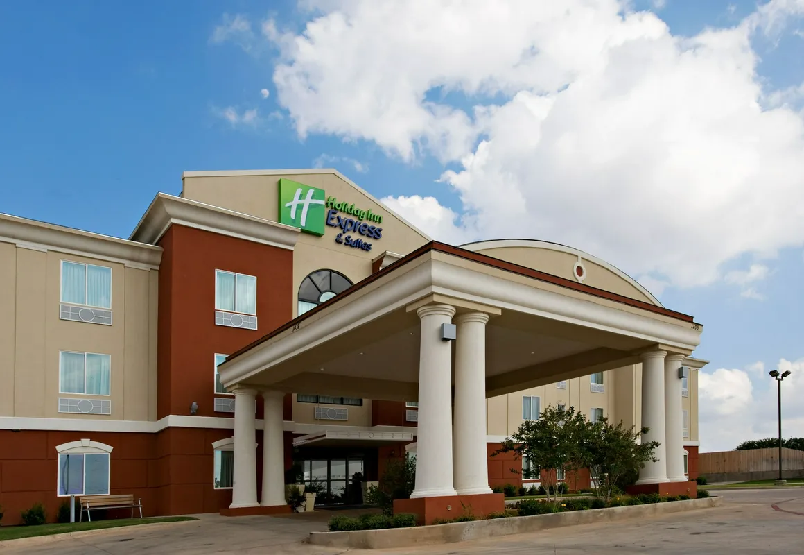 Holiday Inn Express &Suites Snyder by IHG hotel hero