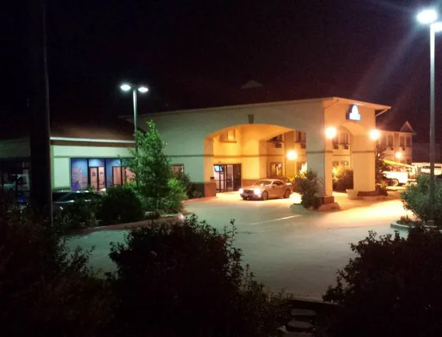 Days Inn by Wyndham Childress hotel detail image 2