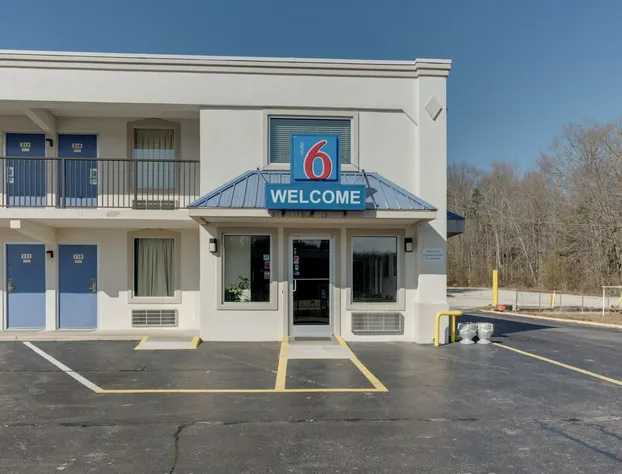 Motel 6 Kingston, TN hotel detail image 1