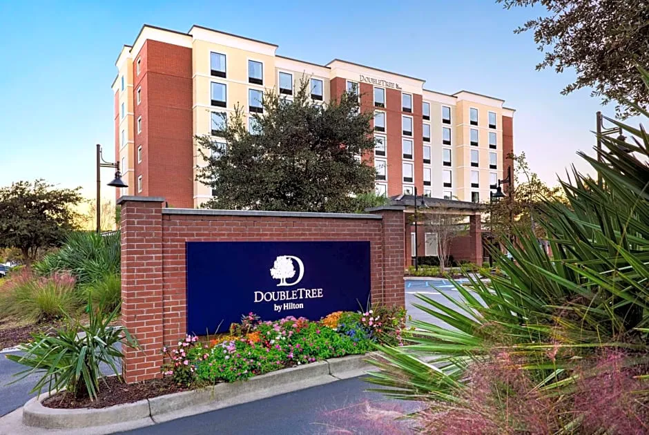 DoubleTree by Hilton Charleston Mount Pleasant hotel hero