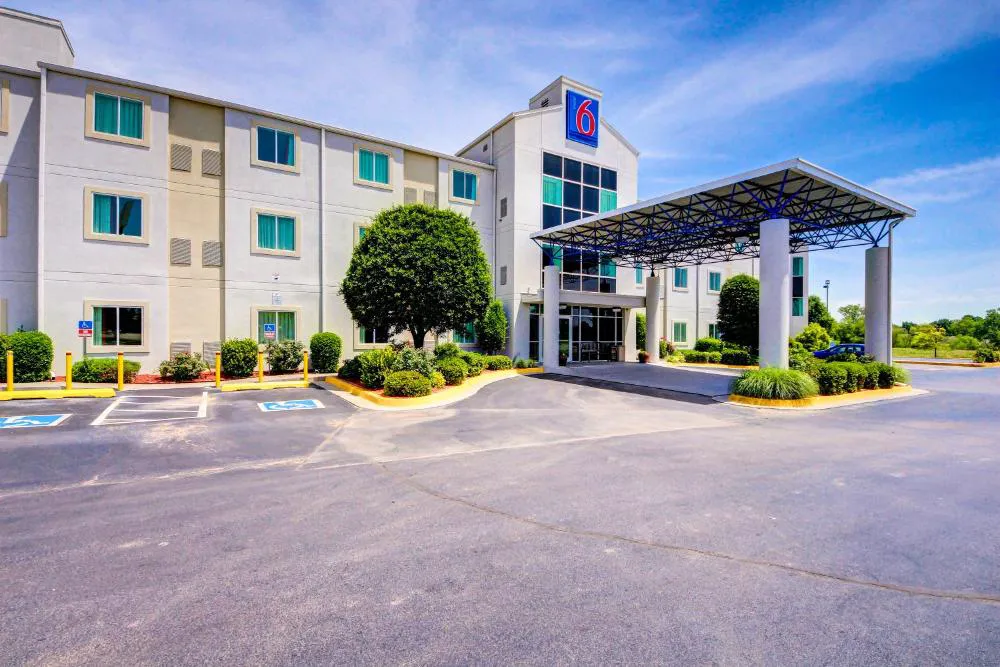 Motel 6 El Reno, OK hotel hero