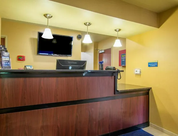 Cobblestone Inn & Suites - Corry hotel detail image 1