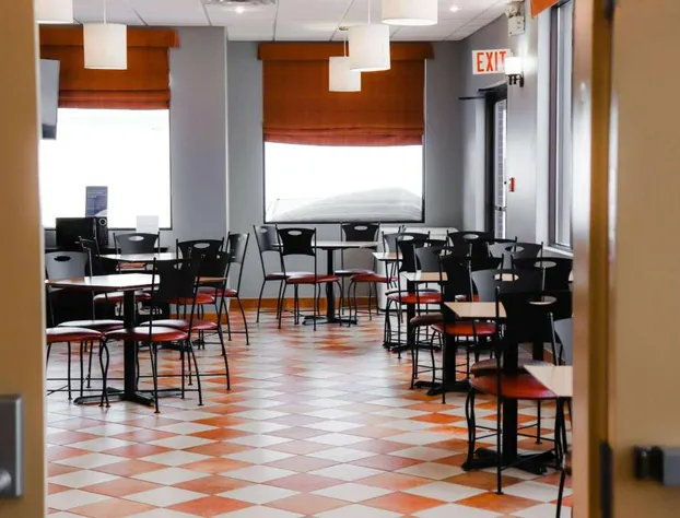 Super 8 by Wyndham Campbellton NB hotel detail image 3