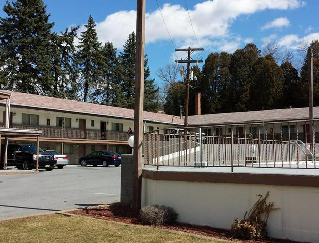 Budget Host Midway Inn hotel detail image 1