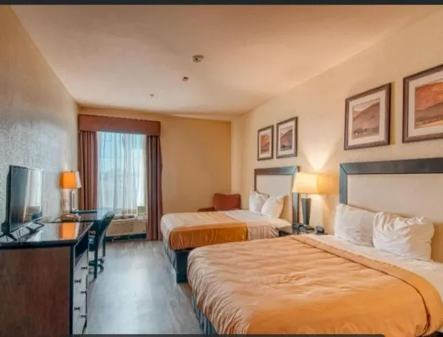 Express Inn & Suites hotel detail image 4