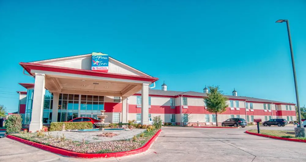 Express Inn & Suites hotel hero