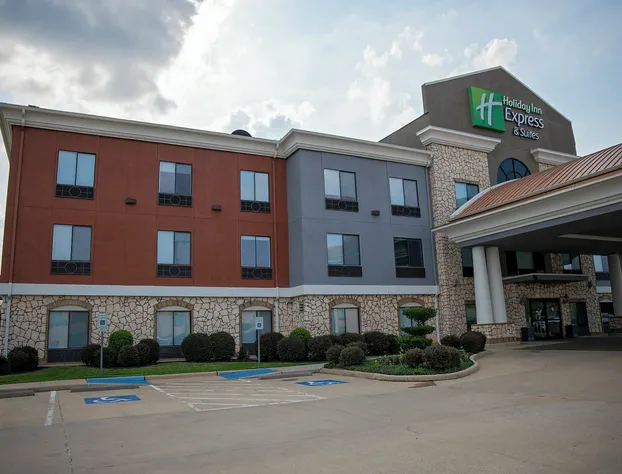 Holiday Inn Express & Suites Center by IHG hotel detail image 1